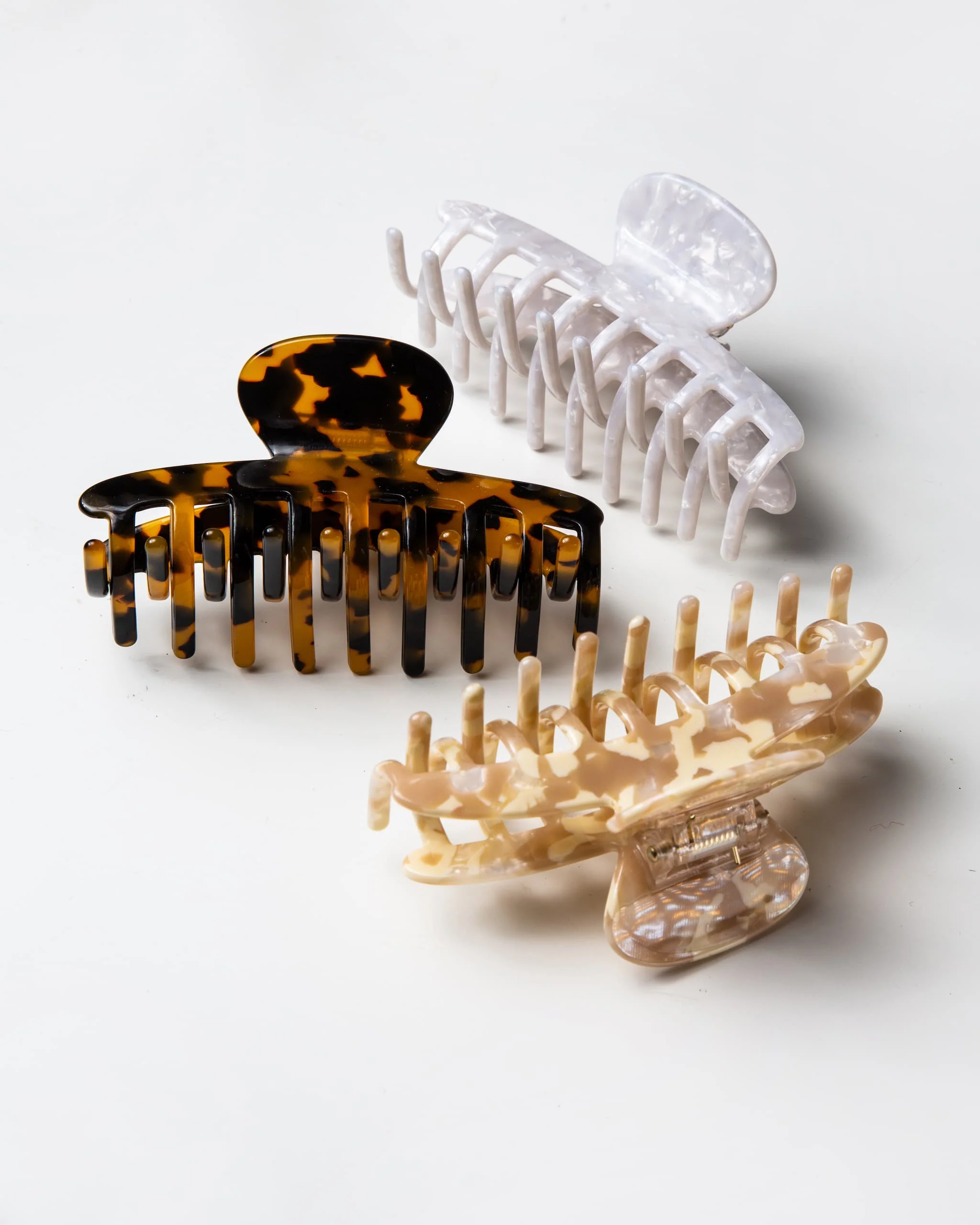 Only Curls Speckle Claw Clips